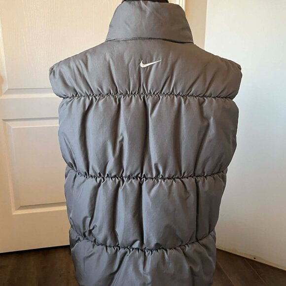 Vintage Nike Grey Puffer Vest Women's size Small (4-6) - Picture 4 of 7